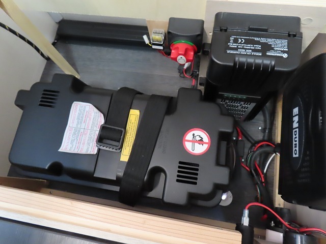 キャンピングカートレーラー