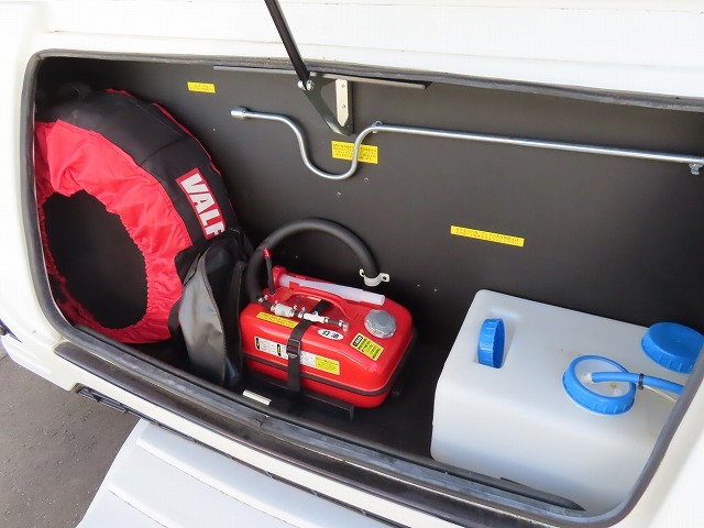 キャンピングカートレーラー