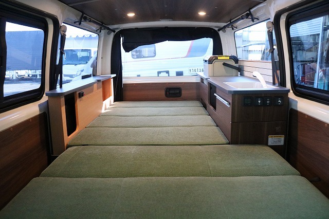 キャンピングカーバンコン