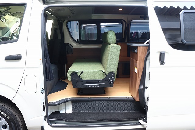 キャンピングカーバンコン