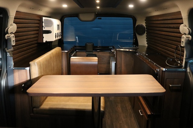 キャンピングカーバンコン