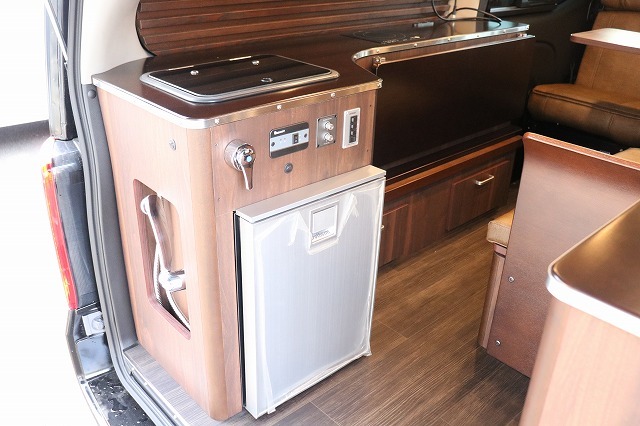 キャンピングカーバンコン