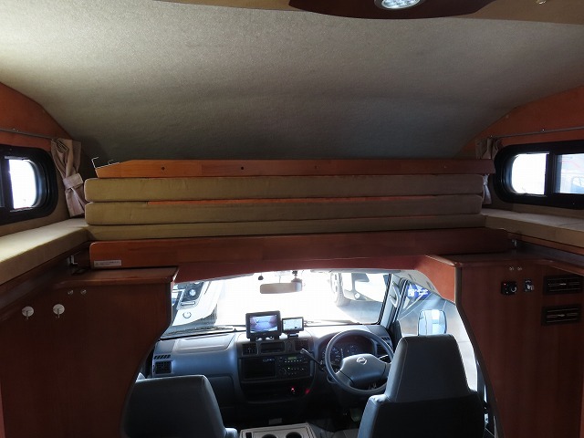 キャンピングカーキャブコン