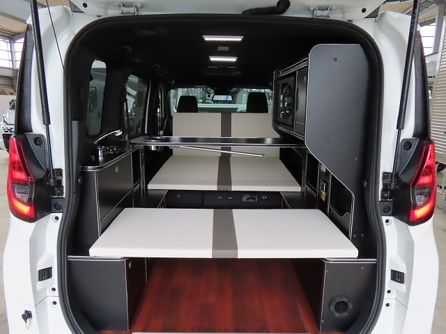 キャンピングカーバンコン