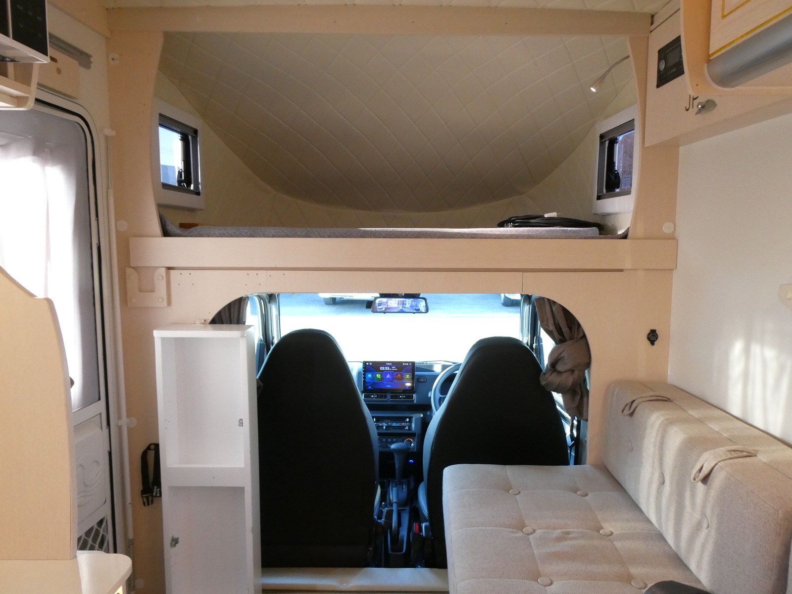 キャンピングカー軽キャンパー