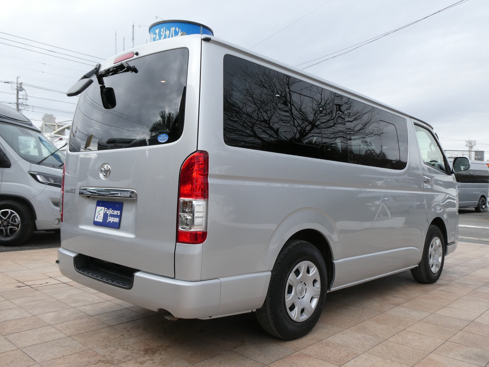 キャンピングカーバンコン