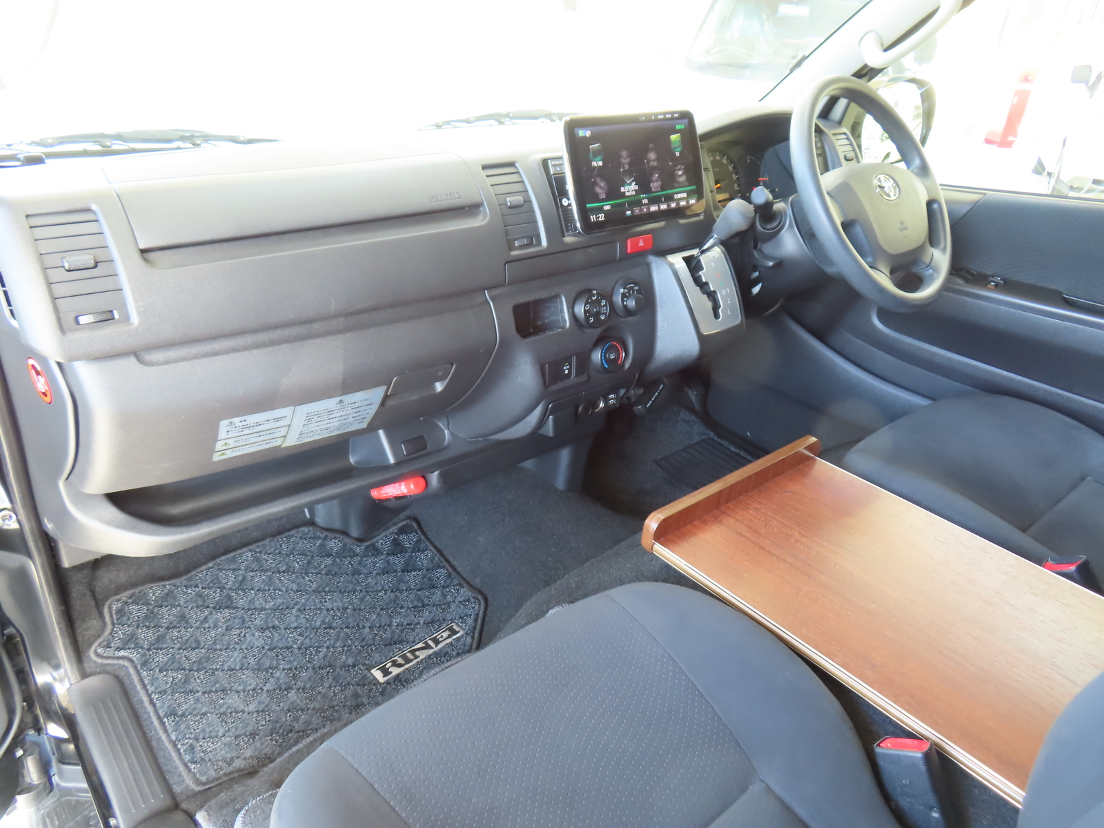 キャンピングカーバンコン