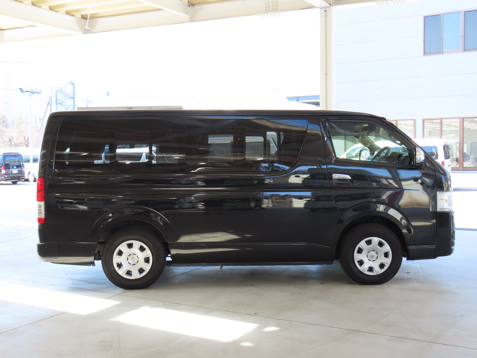 キャンピングカーバンコン