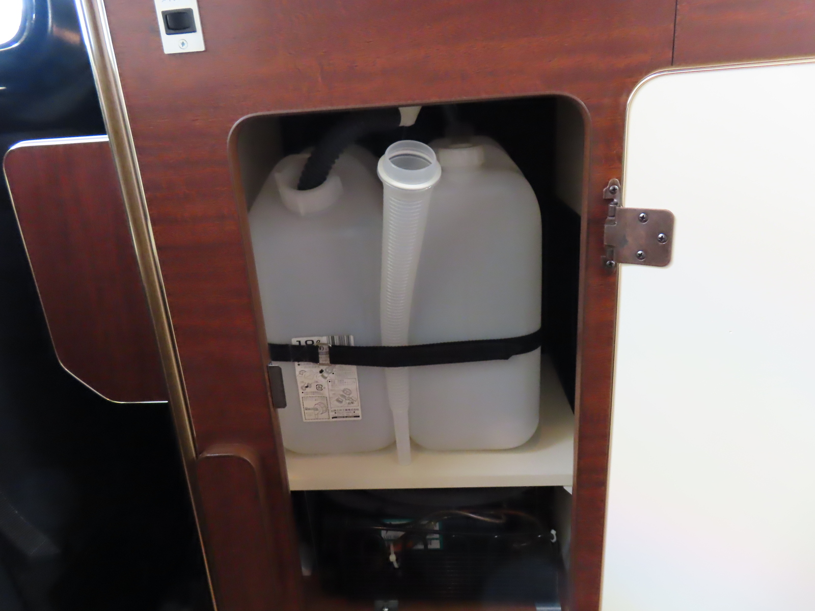 キャンピングカーバンコン