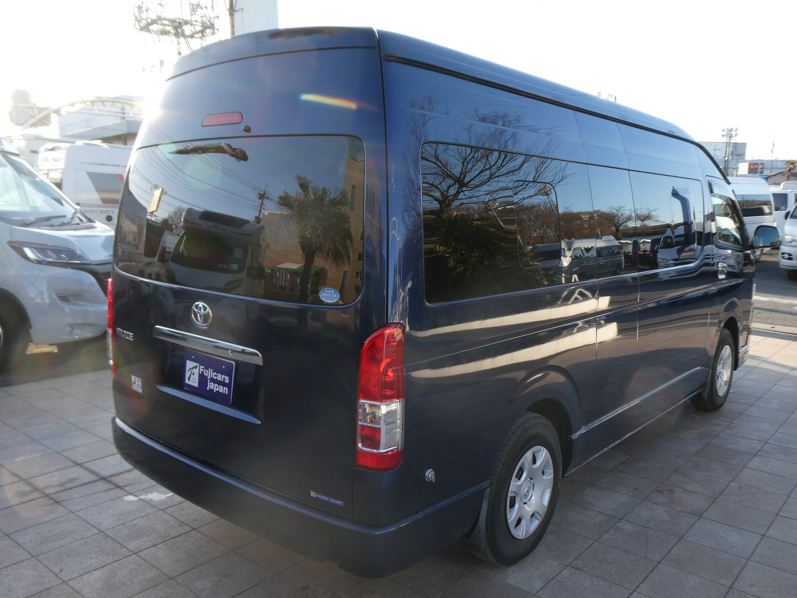 キャンピングカーバンコン