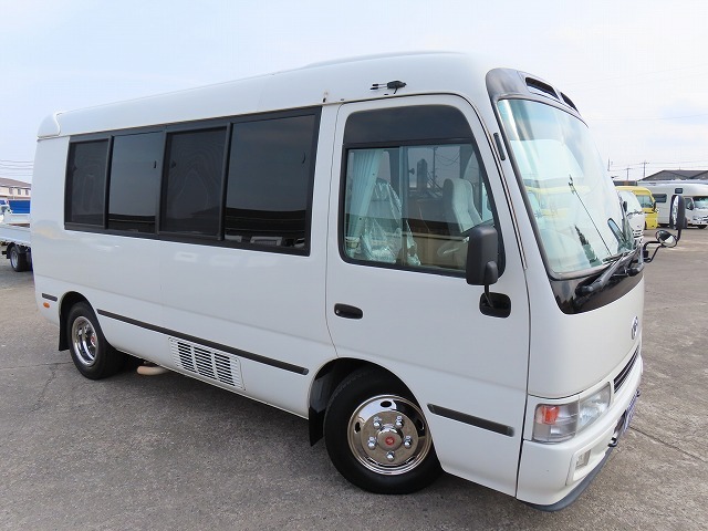 キャンピングカーバスコン