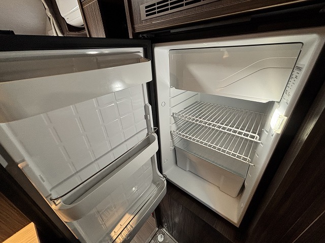 キャンピングカーキャブコン