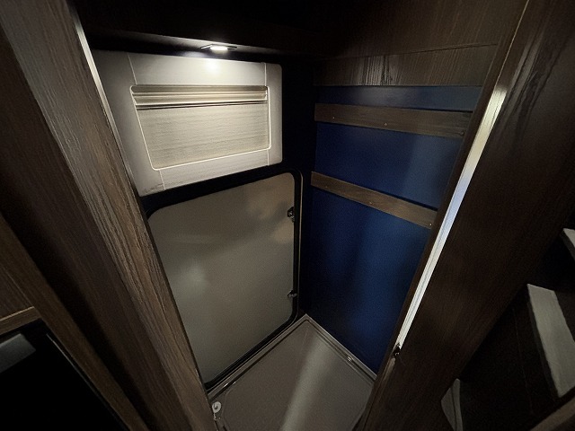 キャンピングカーキャブコン