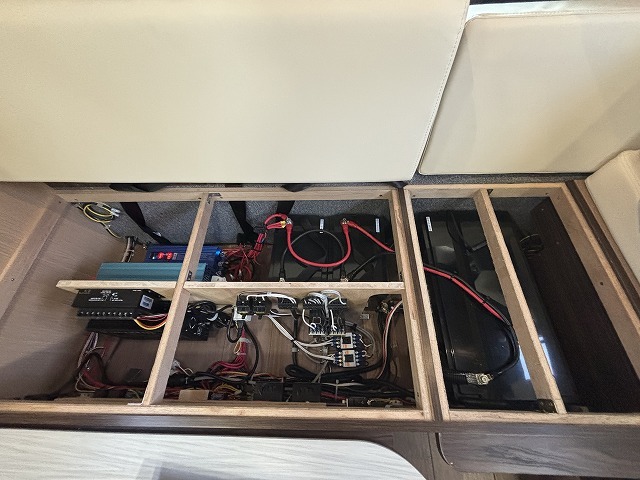 キャンピングカーキャブコン