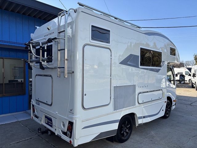 キャンピングカーキャブコン