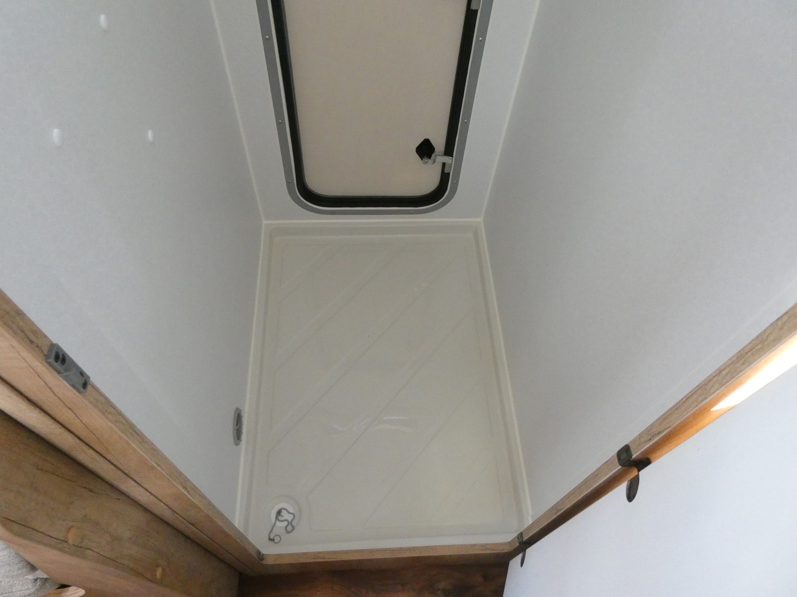 キャンピングカーキャブコン