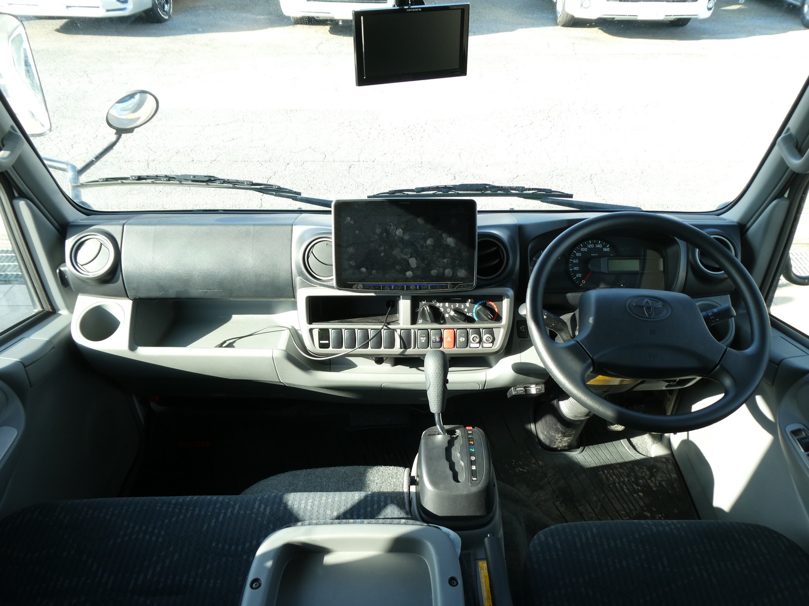 キャンピングカーキャブコン