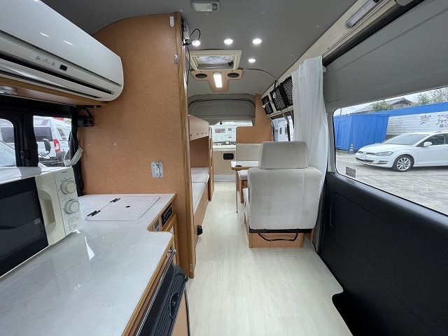 キャンピングカーバンコン