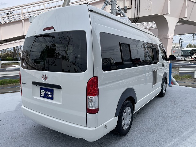 キャンピングカーバンコン