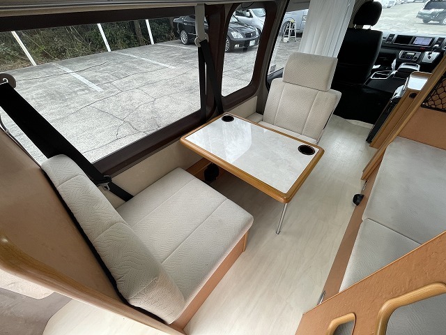 キャンピングカーバンコン