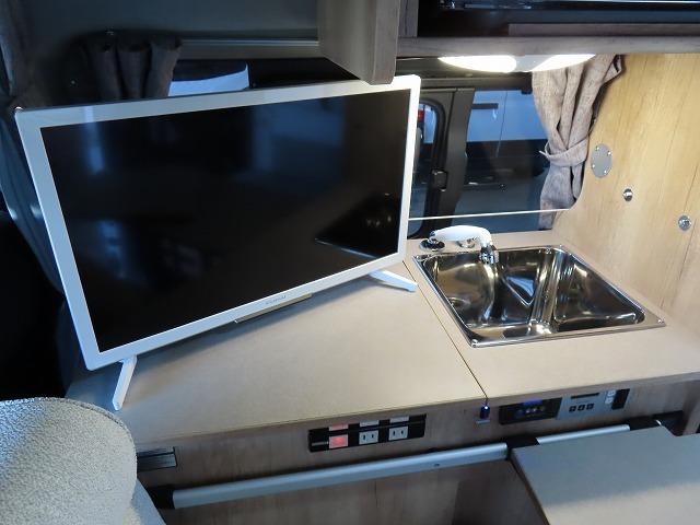 キャンピングカーバンコン