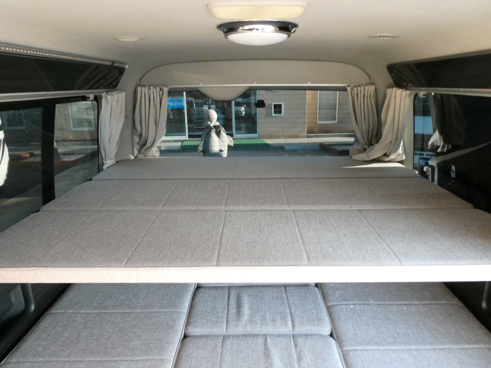 キャンピングカーバンコン