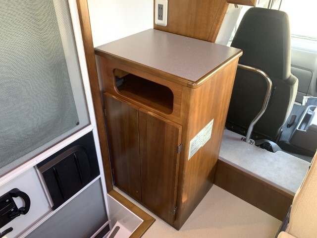 キャンピングカーキャブコン