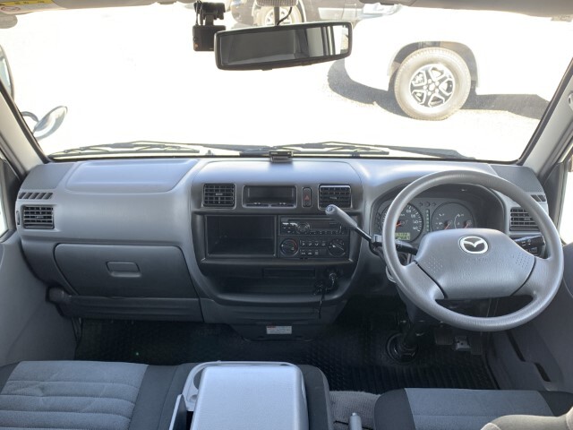 キャンピングカーキャブコン