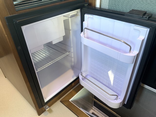 キャンピングカーキャブコン