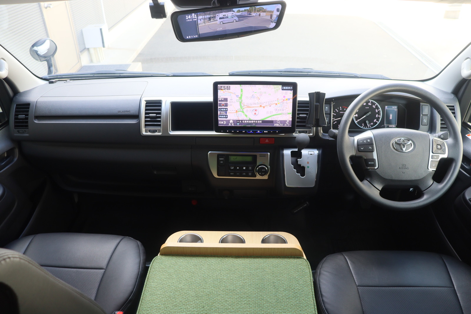 キャンピングカーバンコン