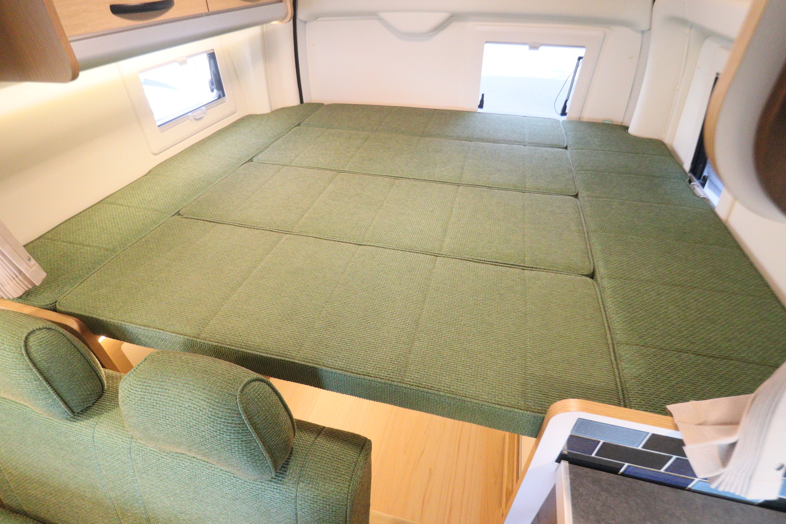 キャンピングカーバンコン