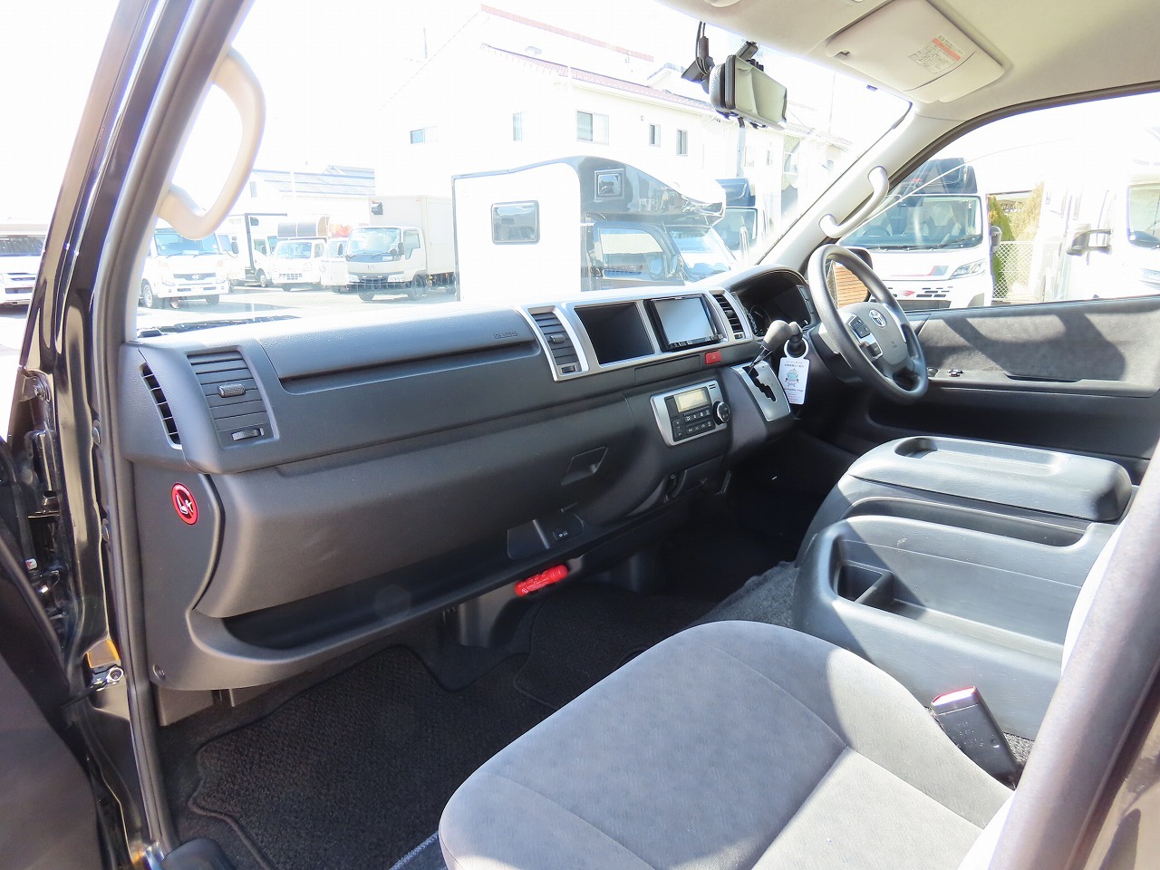 キャンピングカーバンコン