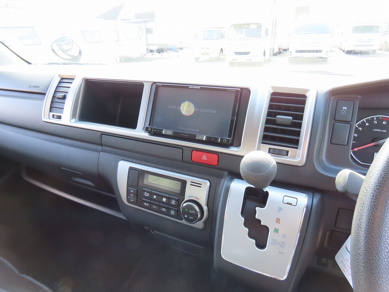 キャンピングカーバンコン