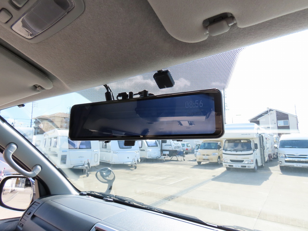 キャンピングカーバンコン