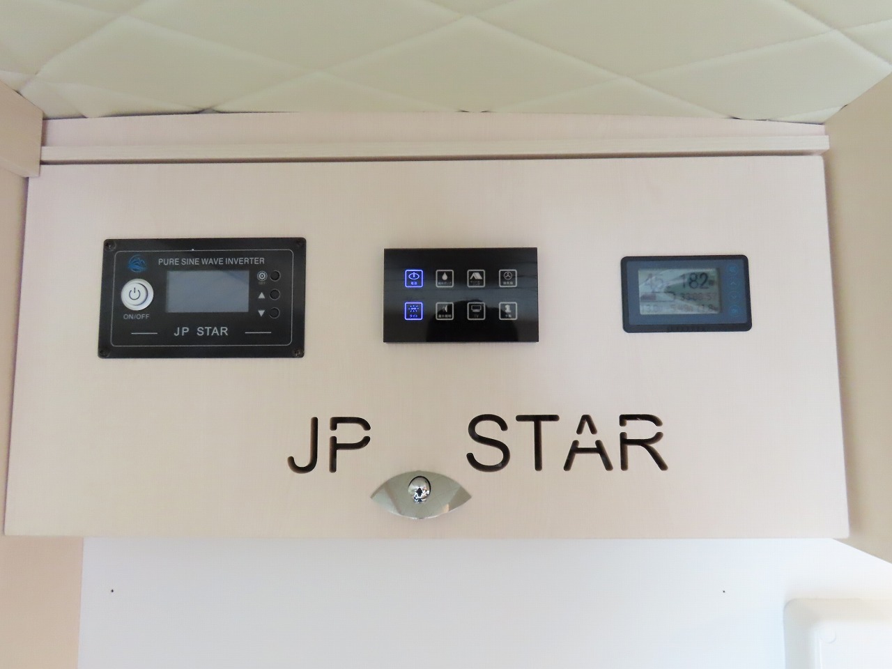 キャンピングカー軽キャンパー