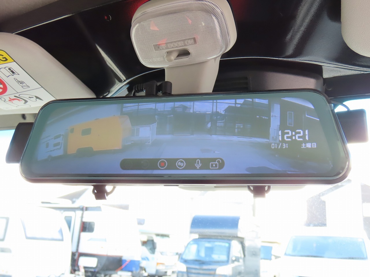 キャンピングカー軽キャンパー