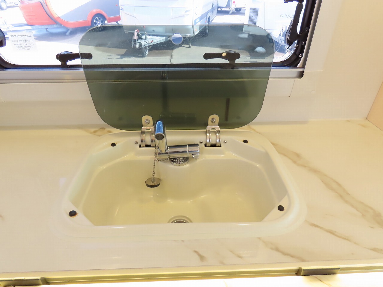 キャンピングカー軽キャンパー