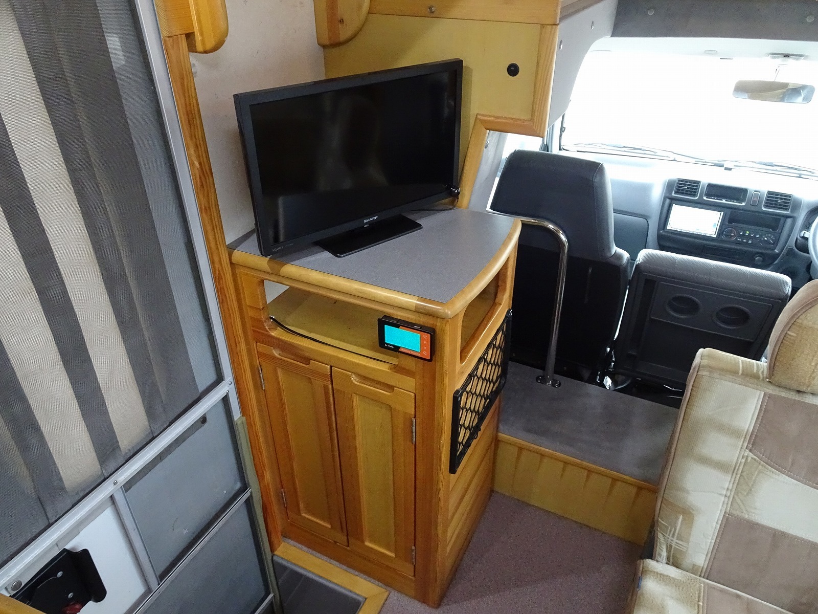 キャンピングカーキャブコン