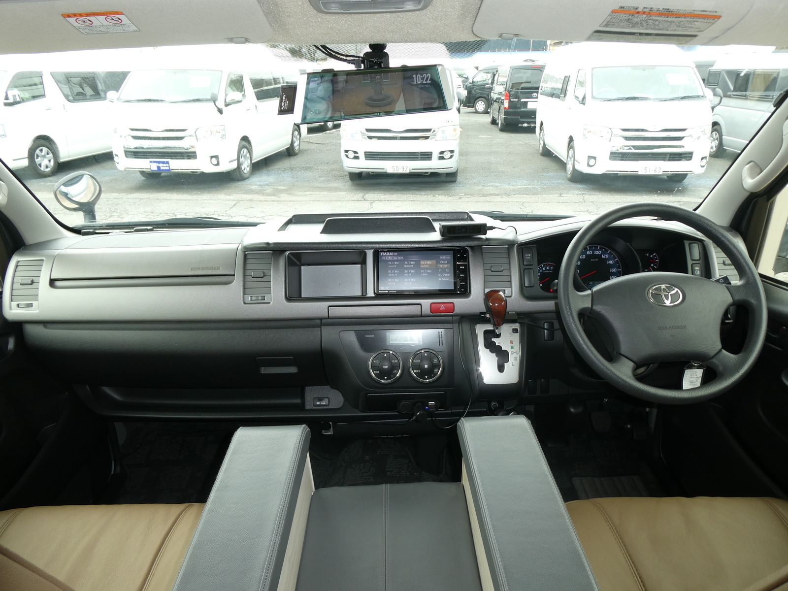 キャンピングカーキャブコン