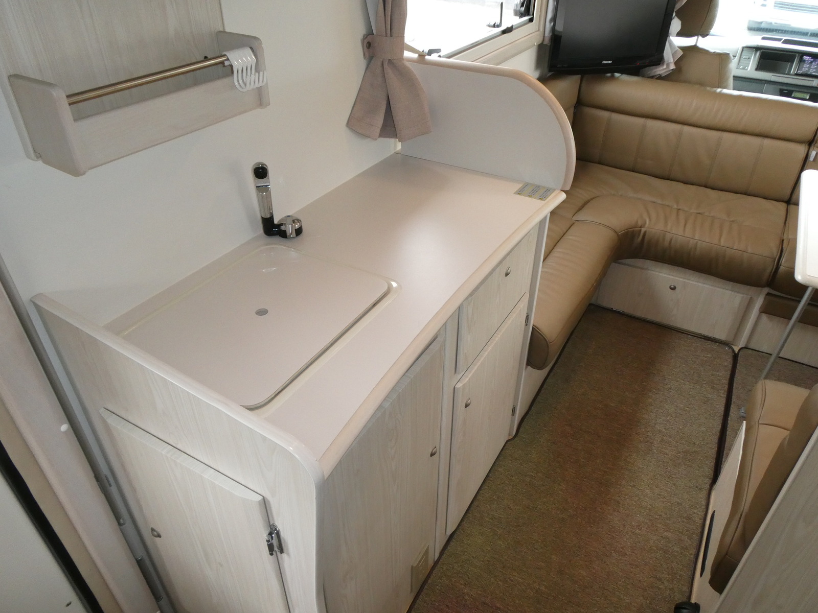 キャンピングカーキャブコン