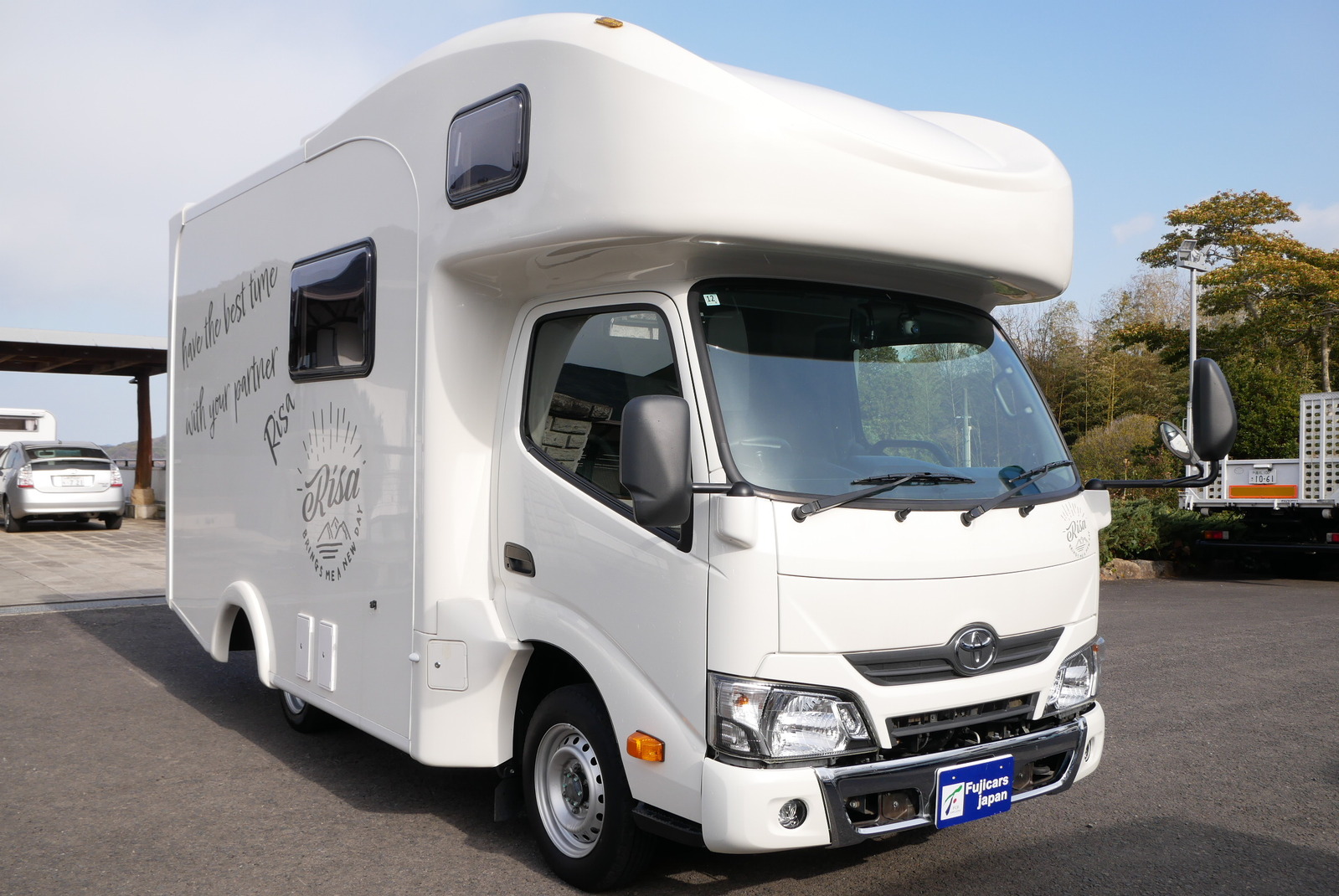 キャンピングカーキャブコン