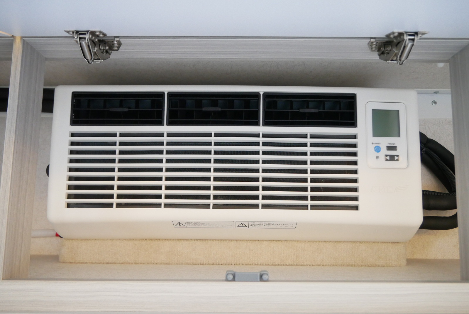 キャンピングカーキャブコン