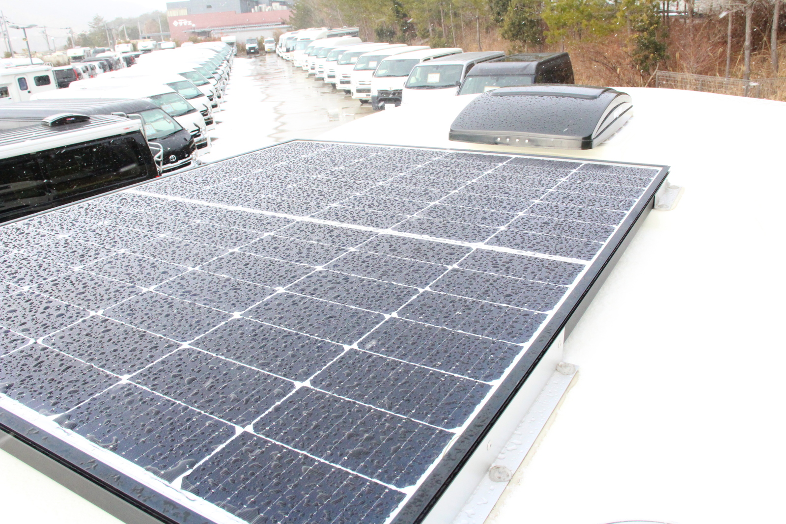 キャンピングカーキャブコン