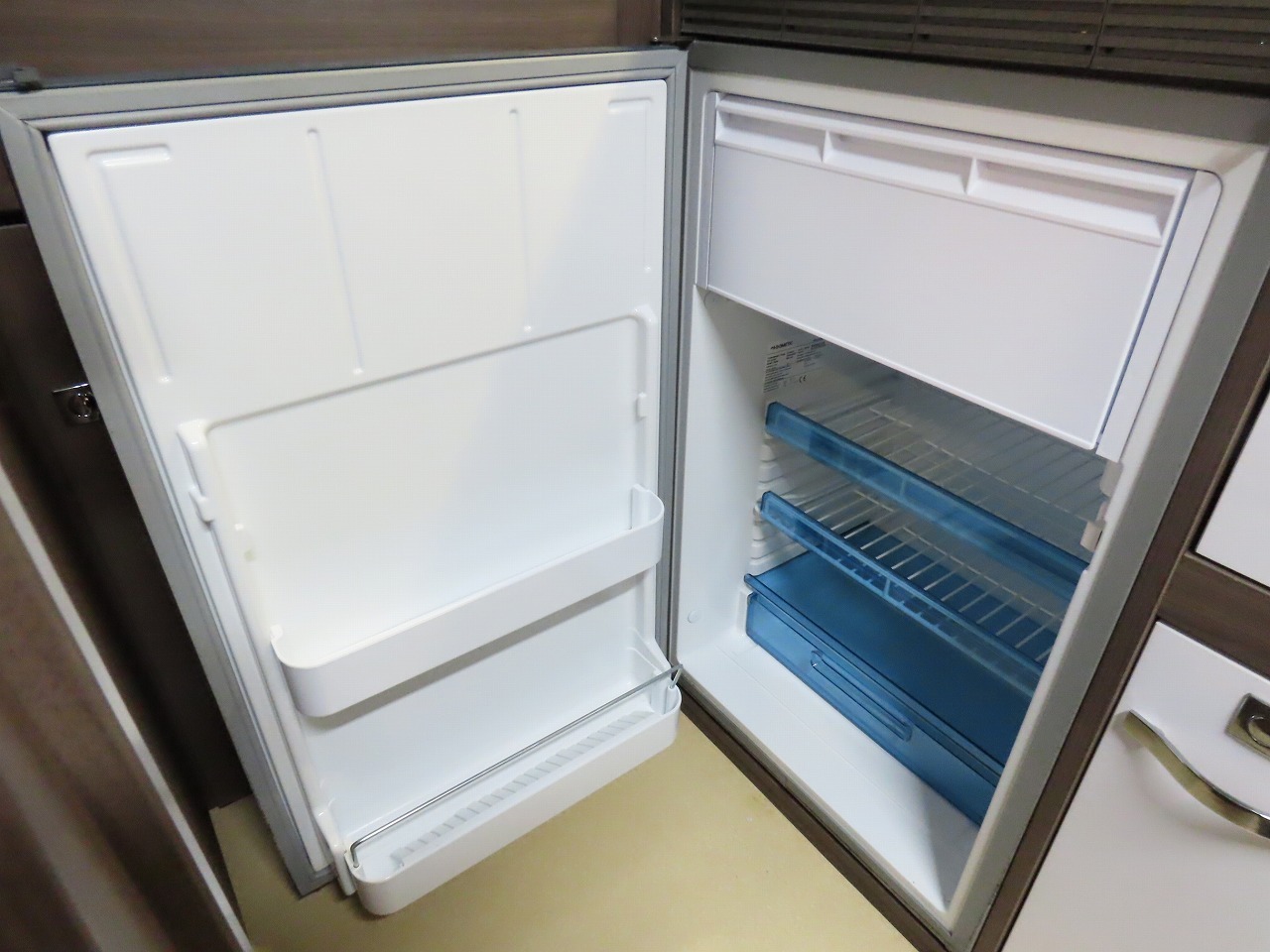 キャンピングカーキャブコン