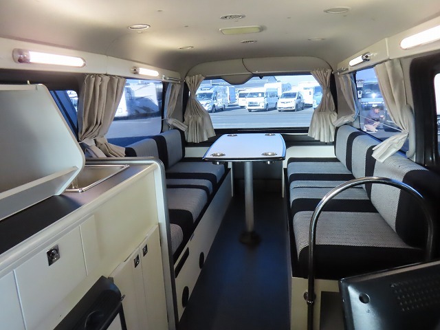 キャンピングカーバンコン