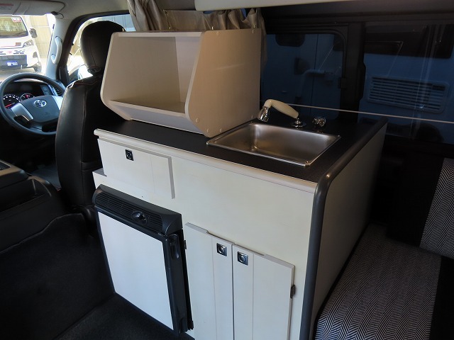 キャンピングカーバンコン