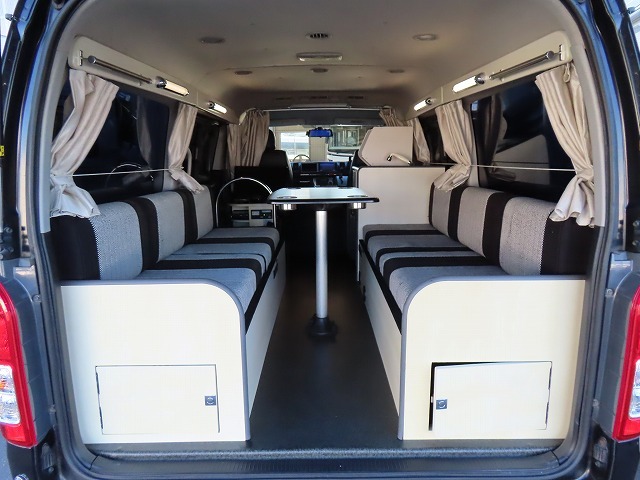 キャンピングカーバンコン