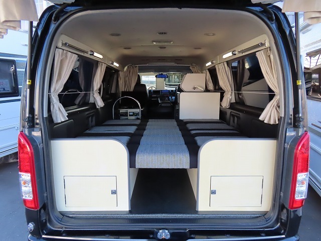 キャンピングカーバンコン