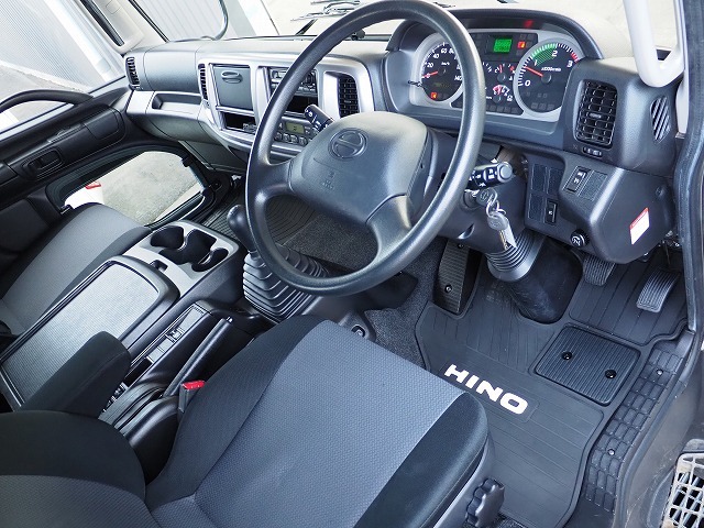 日野レンジャー