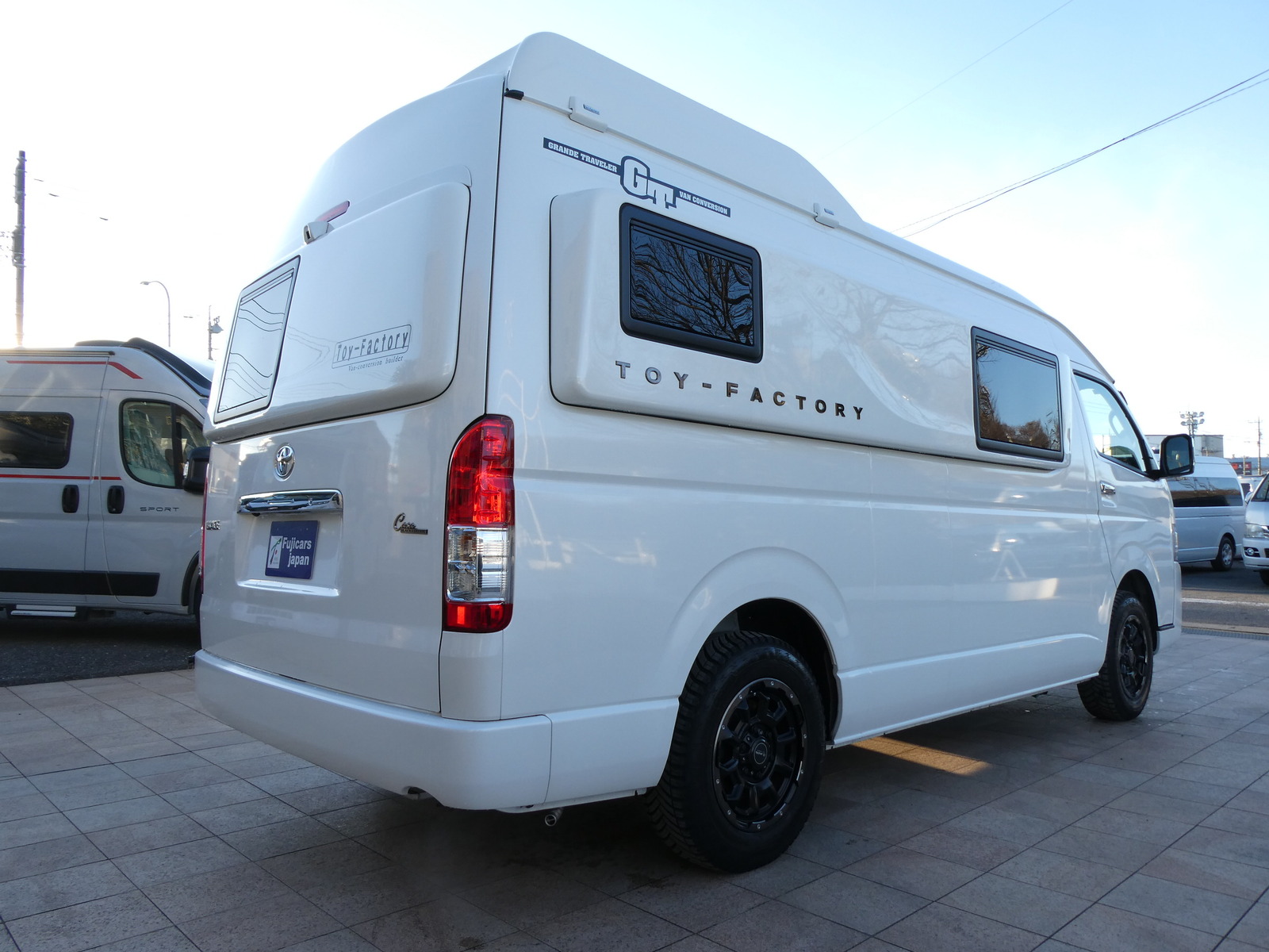 キャンピングカーバンコン